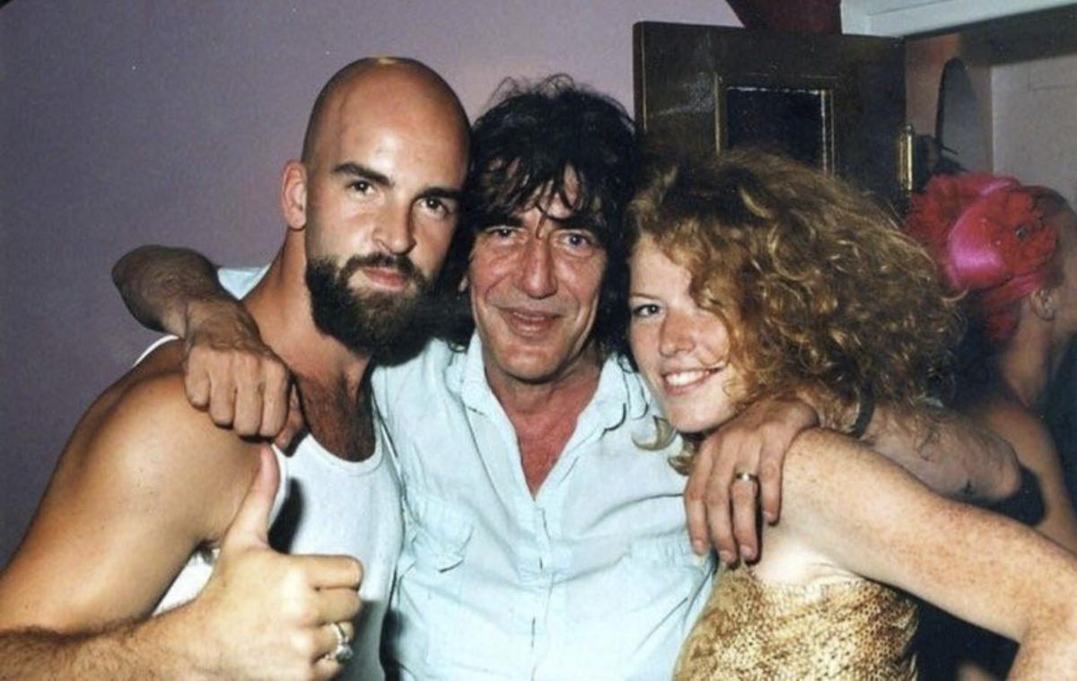 Mike, Howard y Claire en un evento de ‘Manumission’ en los 90. | MANUMISSION