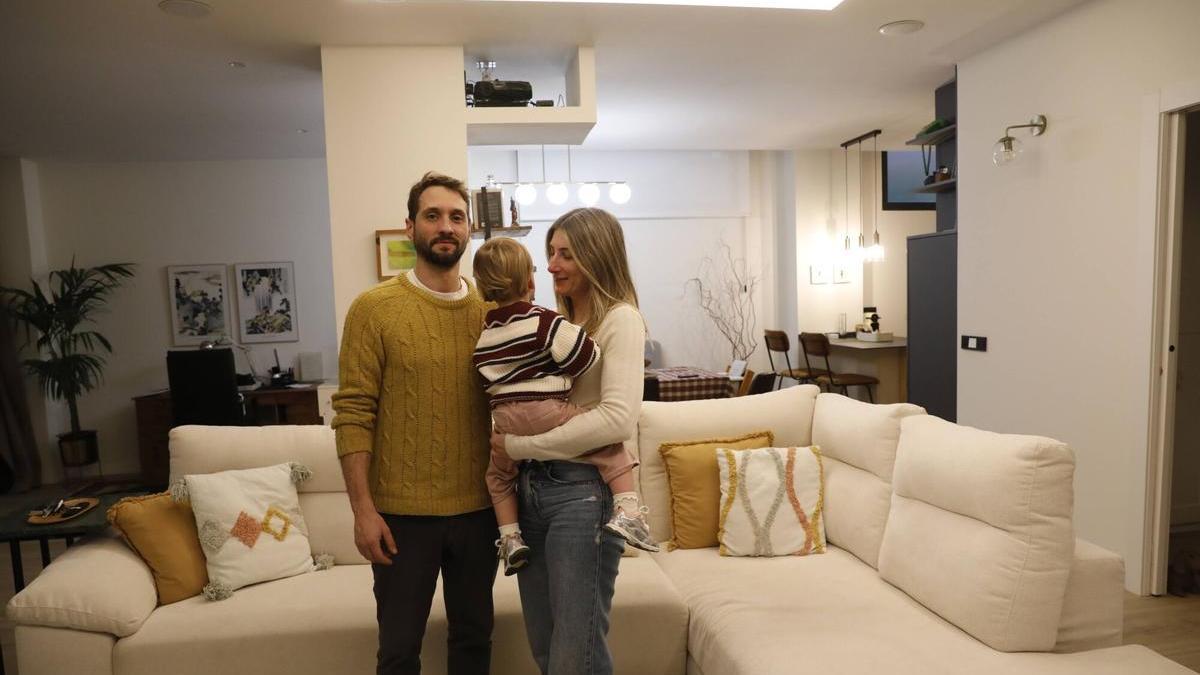 VÍDEO: "Tomamos una muy buena decisión", afirman los gijoneses que residen en bajos comerciales convertidos en viviendas