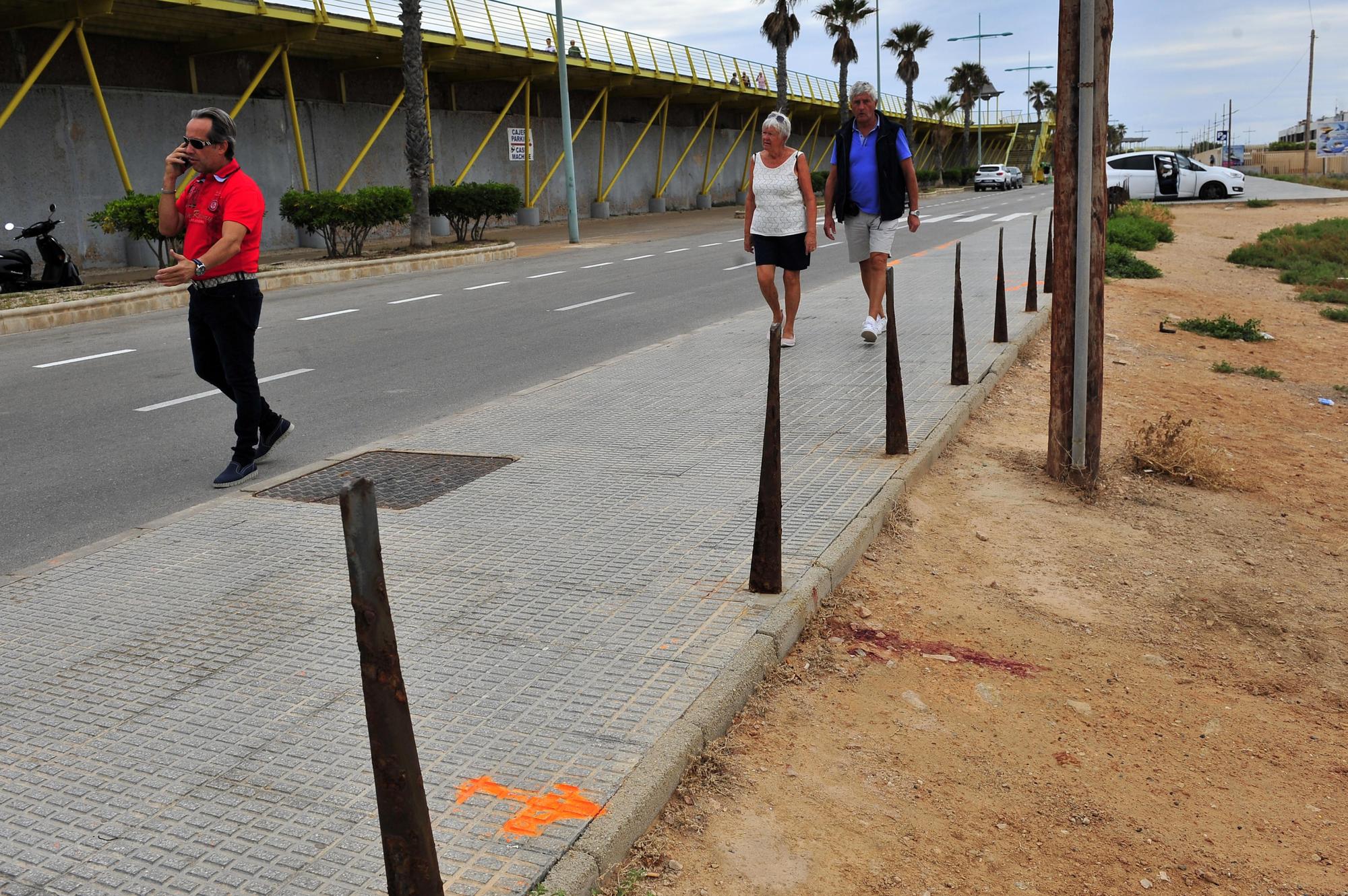 Un conductor ebrio atropella a media docena de personas de madrugada en una zona de ocio de Torrevieja