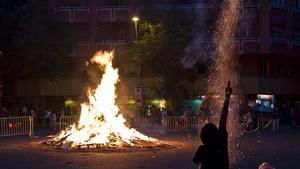 Recomanacions per a la revetlla de Sant Joan: articles pirotècnics i fogueres