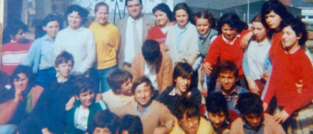 Estudiantes de octavo de EGB de Colegio Público de Lalín en el viaje de fin de curso del año 1983.