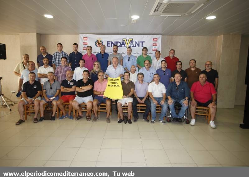 GALERÍA DE FOTOS -- El Villarreal CF apoya a 37 clubs provinciales