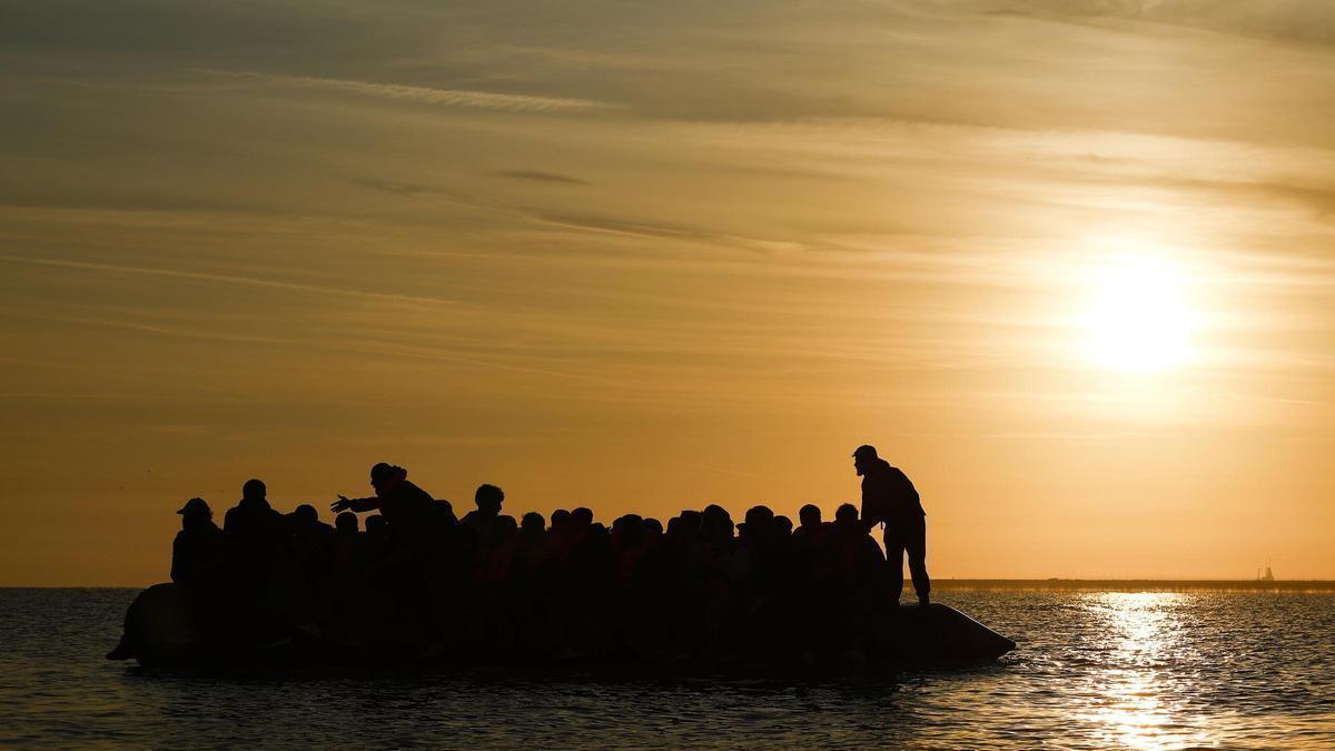 Más de 2.000 migrantes cruzan el Canal a Reino Unido desde la llegada de Burnham al poder