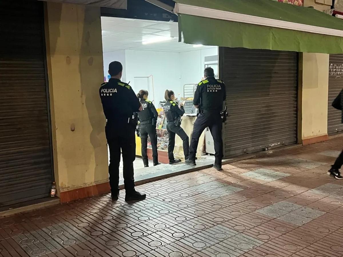 La Policia Local de Martorell intervé contr la venda il·legal de tabac en un establiment.jpg