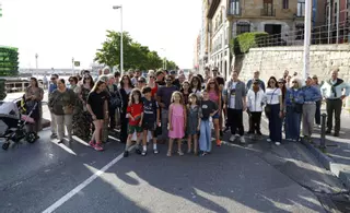 Cimavilla urge a "no aislar más el Barrio Alto" con las casetas del Paseo Gastro