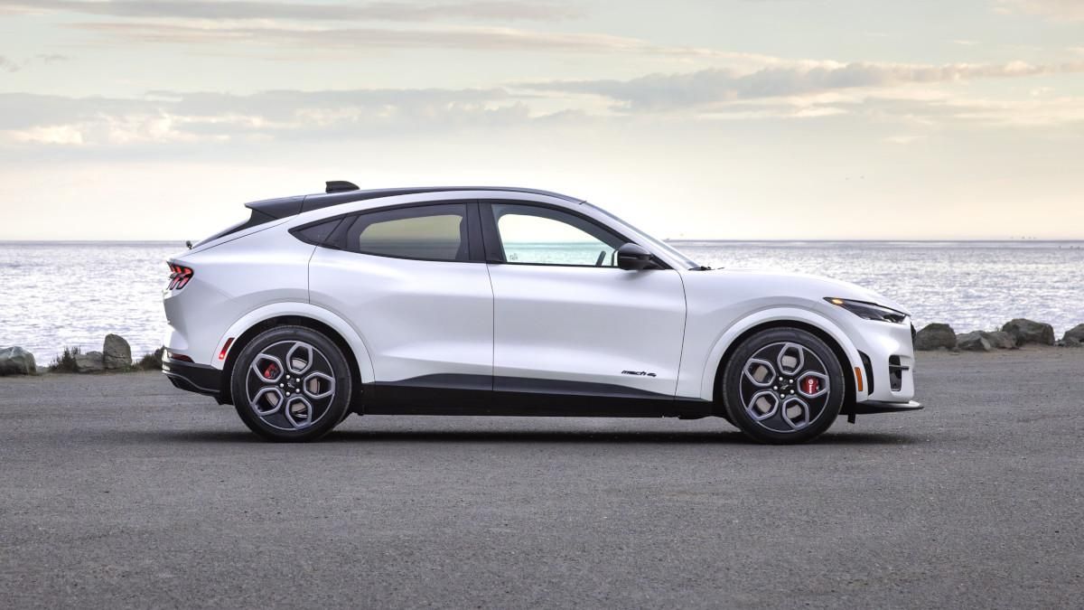 Perfil del Ford Mustang Mach-E GT California Special