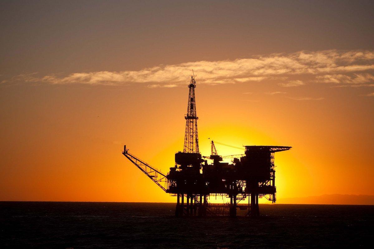 Repsol afirma que seguirá produciendo petróleo y gas