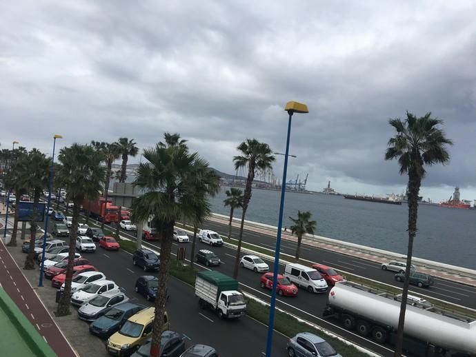 Atasco en la Avenida Marítima