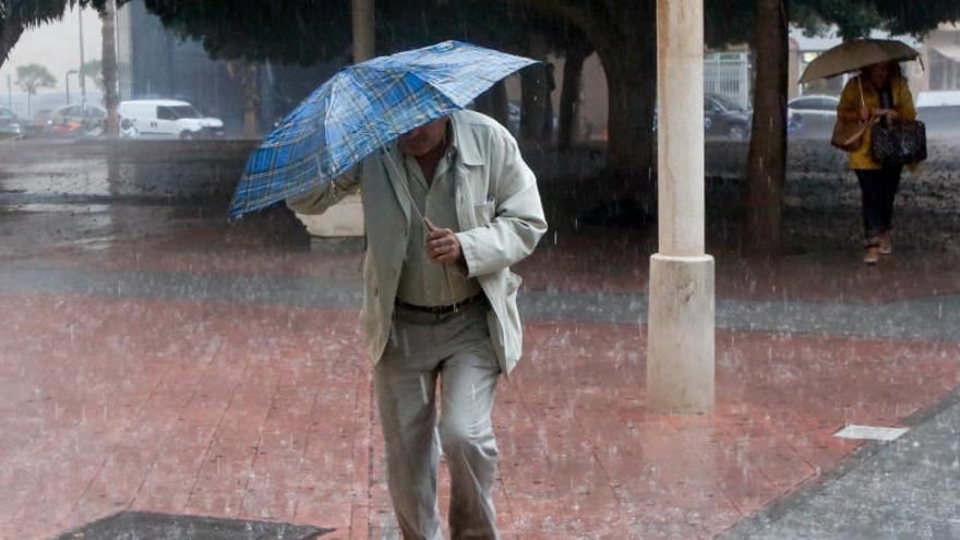 Las primeras lluvias del frente frío dejan hasta 30 litros en tres horas en la Marina Alta