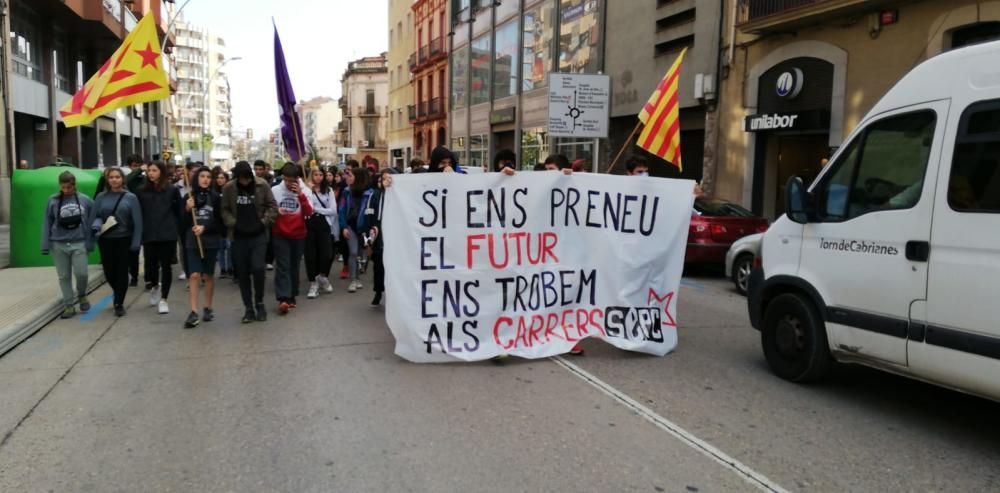 Nova manifestació d'estudiants a Manresa