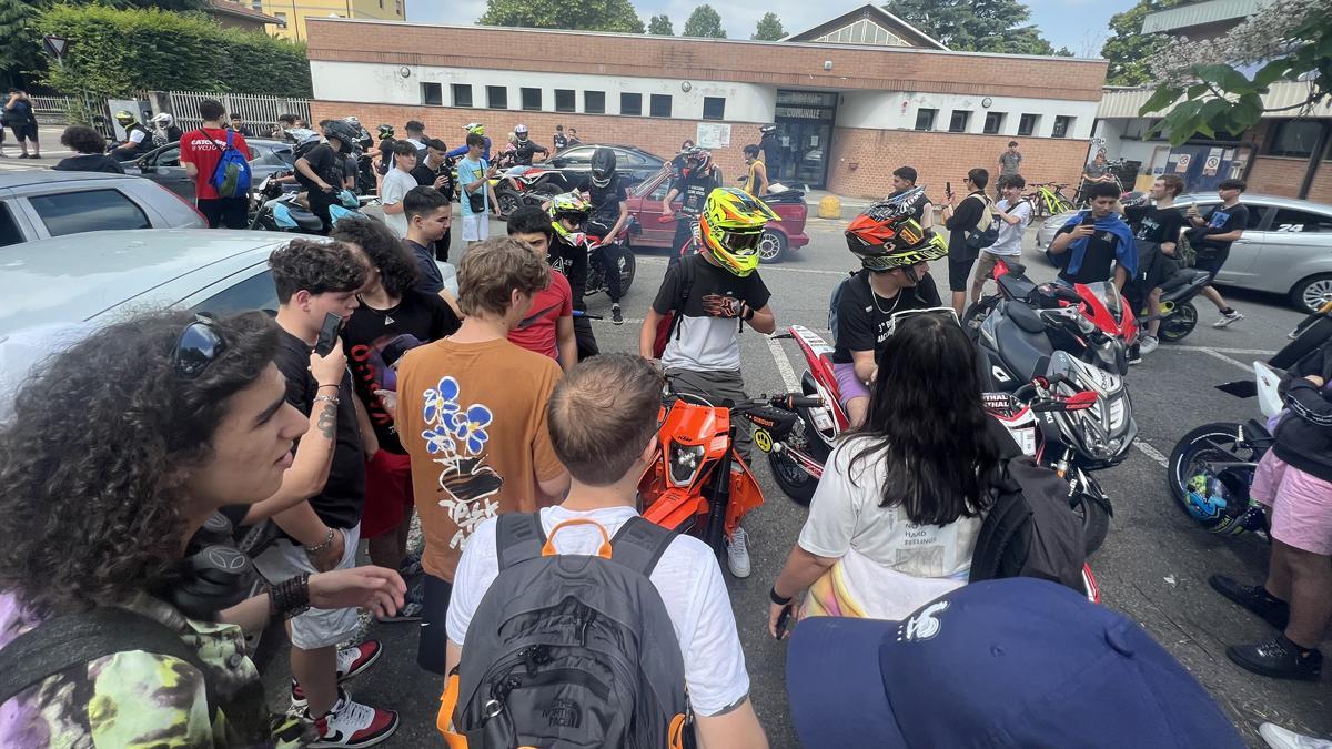 Fiesta de fin de curso de la escuela de mecánicos de Ferrari