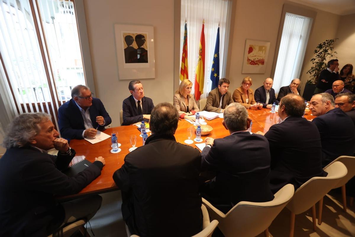 Una vista general de la reunión celebrada en la sede de la Generalitat.