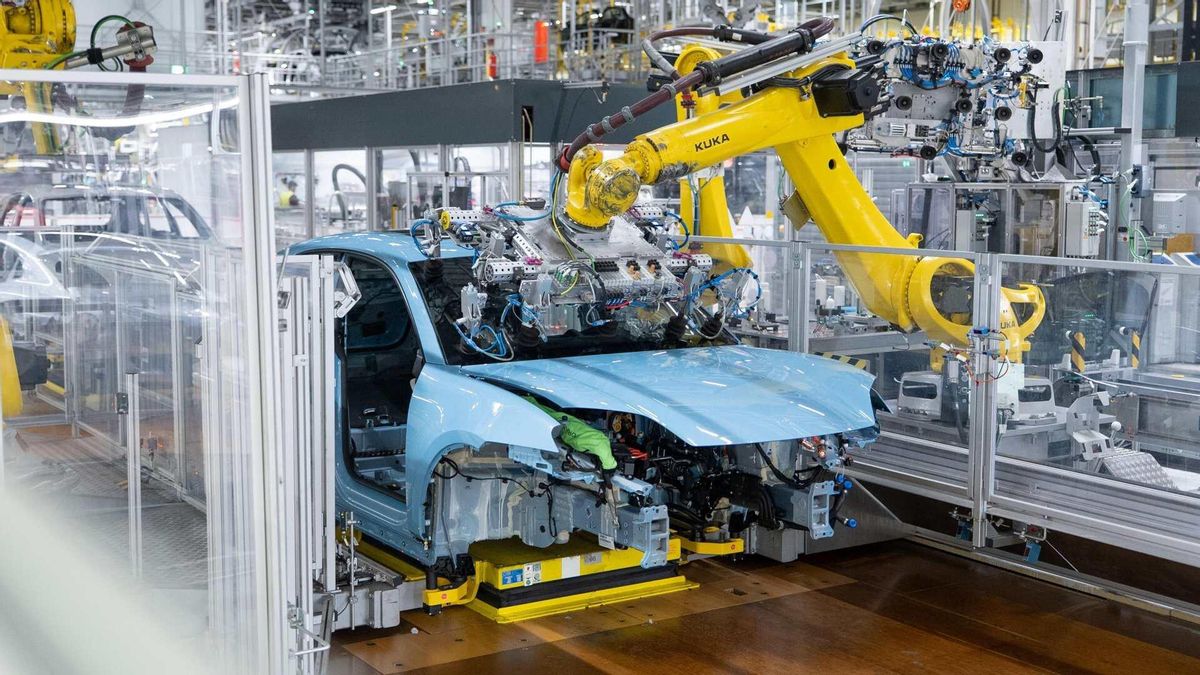 Línea de montaje del Porsche Macan eléctrico en Leipzig.