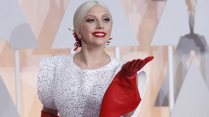 Lady Gaga, en la alfombra roja de los Oscars.