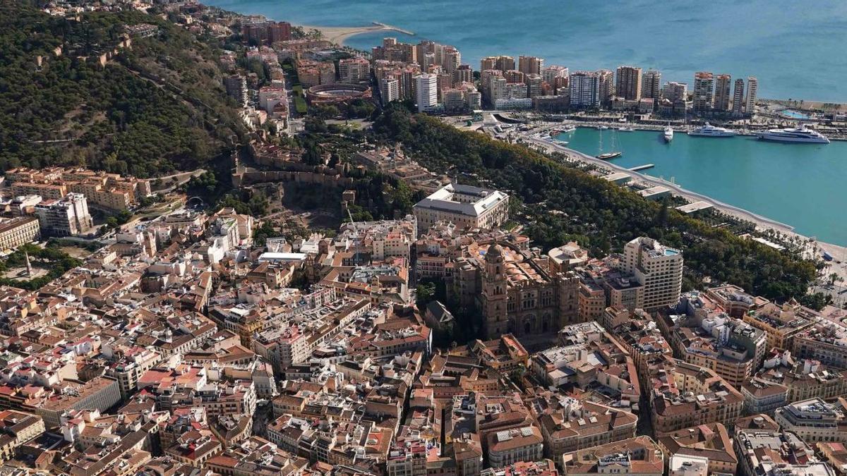 Vistas  aéreas de Málaga.