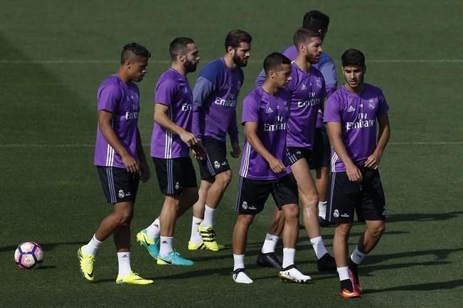 Entrenamiento del Real Madrid antes de su viaje a Gran Canaria