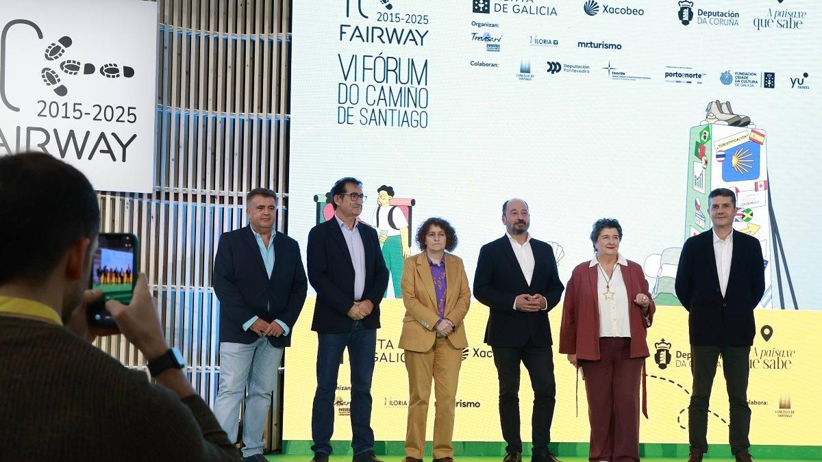 Por la izquierda: Mugico, Leira , Sanmartín, Merelles, Trevisani y Oreiro, al abrir Fairway 2025 en el Gaiás.