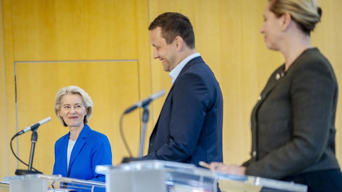 La Comisión Europea invertirá 200 millones de euros en Groenlandia para estrechar lazos con la isla