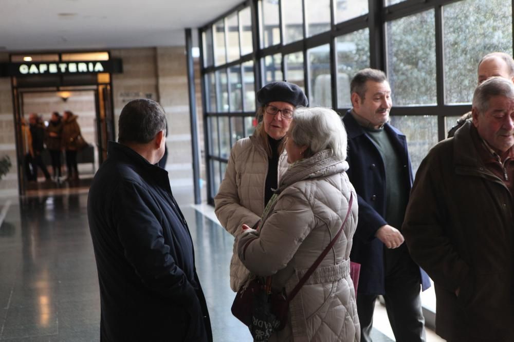 Emotiva despedida a Julio Puente en el tanatorio de Cabueñes