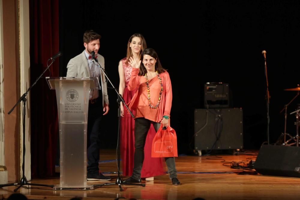 Nicola Donate y José Camilo Narváez, de Ingeniería Química, rey y reina de la celebración