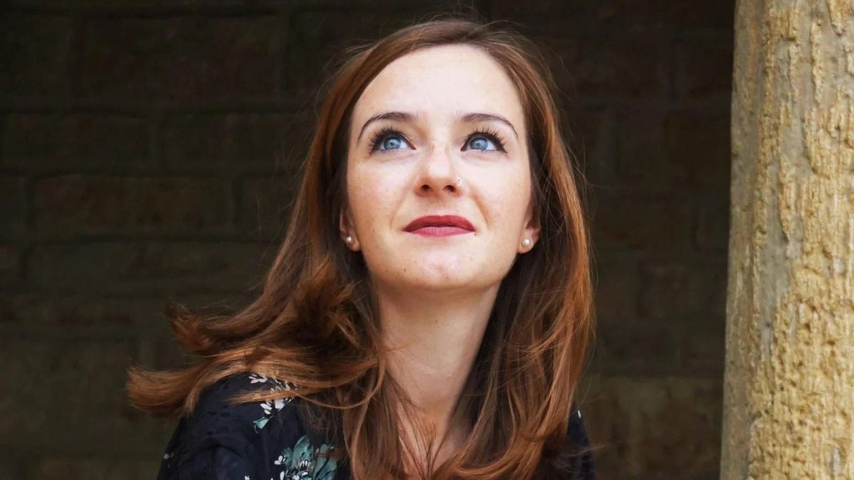 La poeta Marta Castaño, autora de 'Línea blanca'.