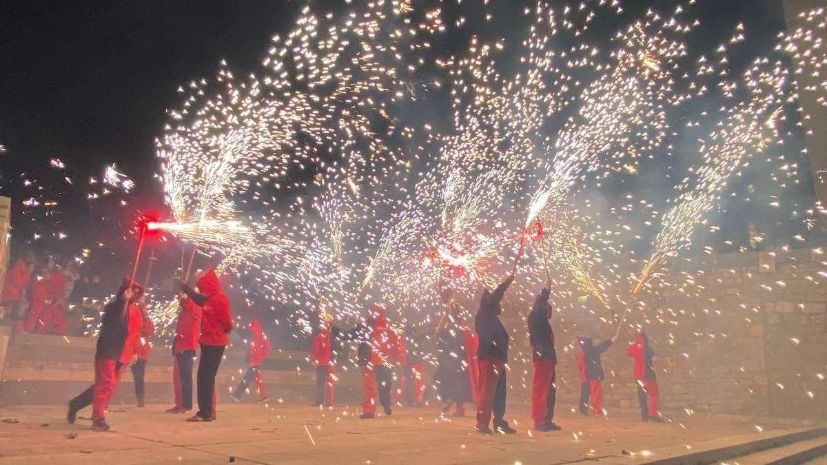 Foto del correfoc que tuvo lugar este sábado en Morella.