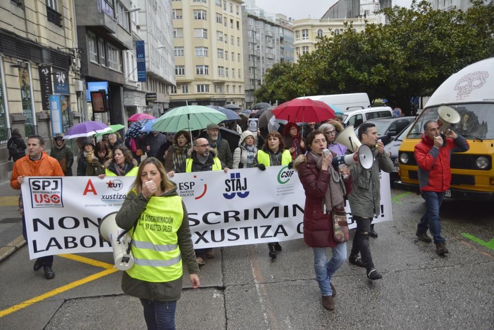 La protesta ya acumula 16 jornadas con más de 8.000 juicios suspendidos y los registros civiles paralizados.