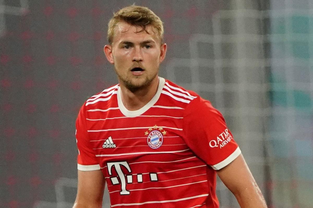 Leipzig (Germany), 30/07/2022.- Bayern's Matthijs de Ligt reacts during the DFL Supercup 2022 soccer match between RB Leipzig and FC Bayern Muenchen in Leipzig, Germany, 30 July 2022. (Alemania) EFE/EPA/CLEMENS BILAN CONDITIONS - ATTENTION: The DFL regulations prohibit any use of photographs as image sequences and/or quasi-video