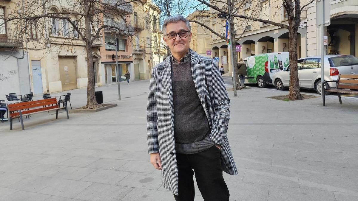 El catedràtic Joan Manuel Soldevilla, fotografiat a Figueres.