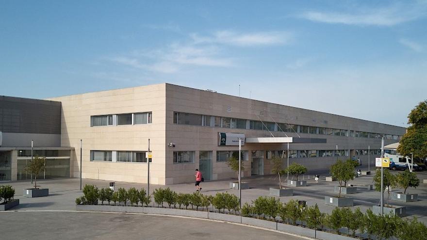 Vídeo | Sanz anuncia que el Hospital de Utrera (Sevilla) estará adscrito al Virgen del Rocío en 2026