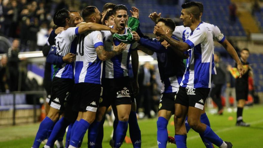 El Hércules golea al Murcia y logra un triunfo balsámico (3-0)