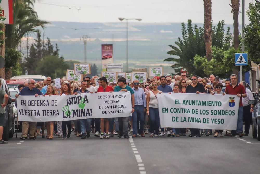 Protesta en San Miguel de Salinas contra la instal