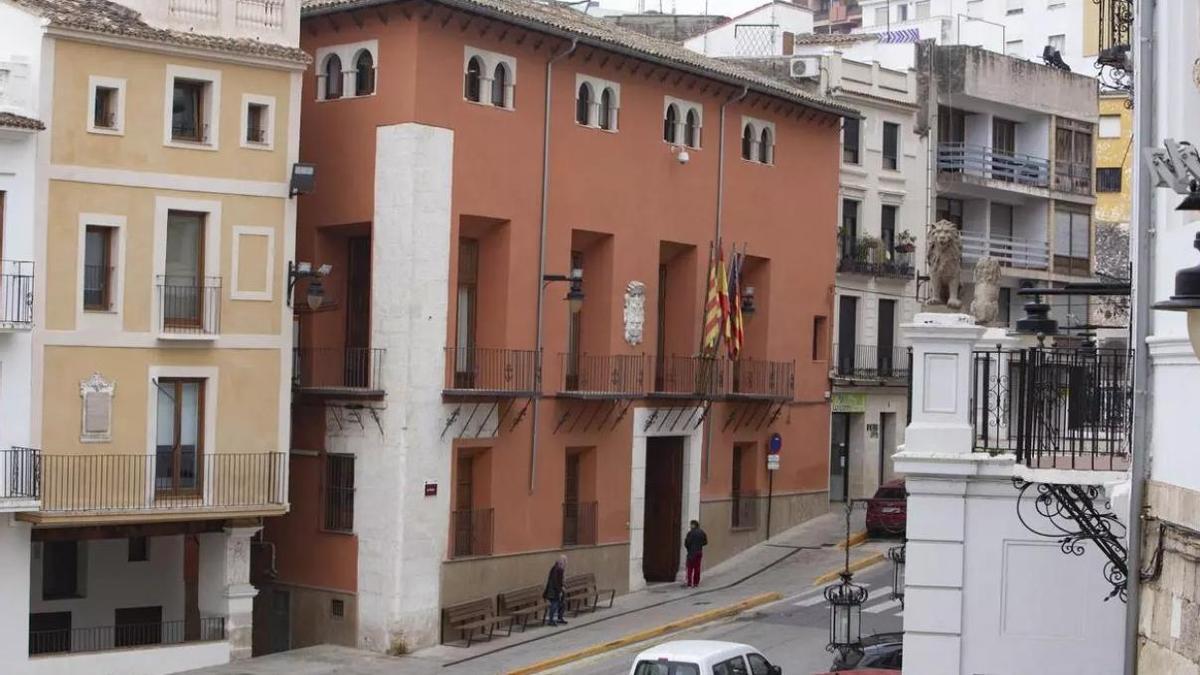 Imagen de archivo de la fachada del Ayuntamiento de Ontinyent