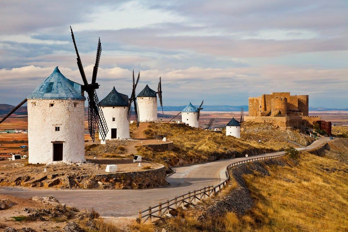 Castilla-La Mancha, Comunidades Autónomas