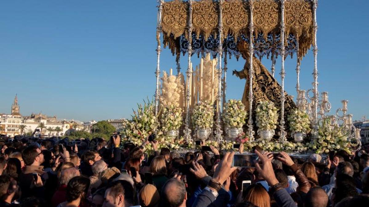 Nuestra Señora de la Esperanza de Triana.