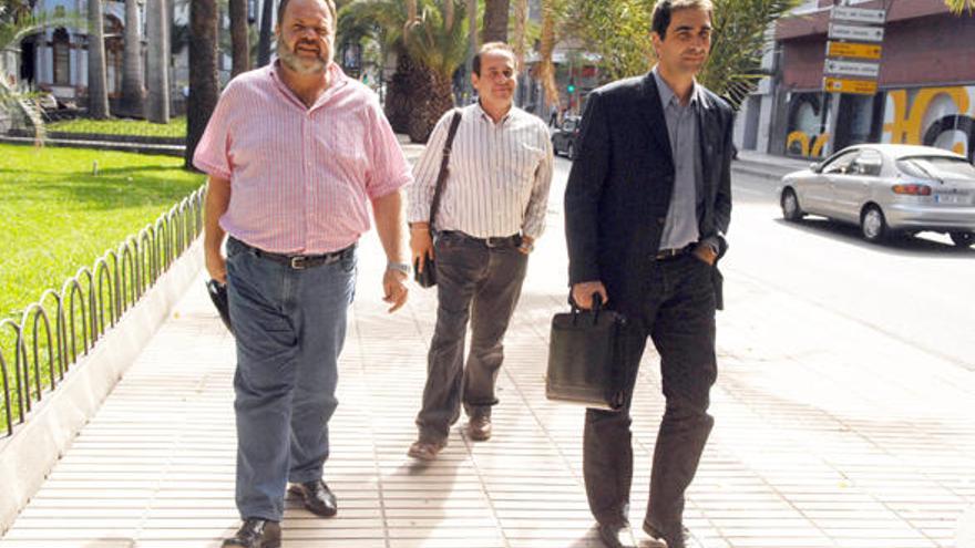 Fernando Bañolas, Antonio Hernández Lobo y José Moreno. i J. C. CASTRO