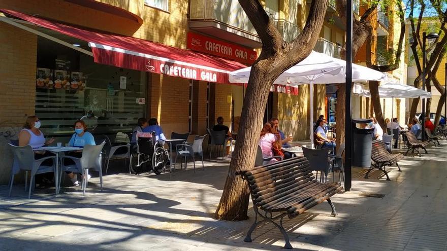 Cafés y primeras compras para abrir la fase 1 en l&#039;Horta