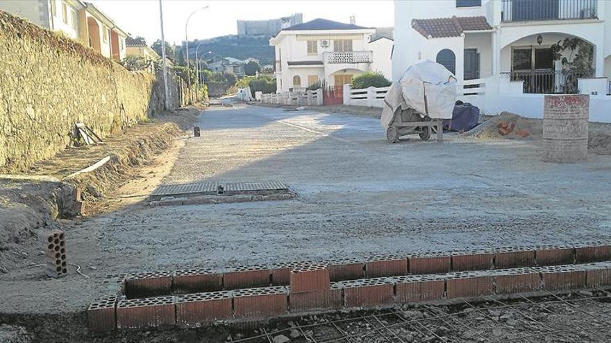 Cortado el acceso a la plaza de Trujillo por la calle Afueras por obras de mejora