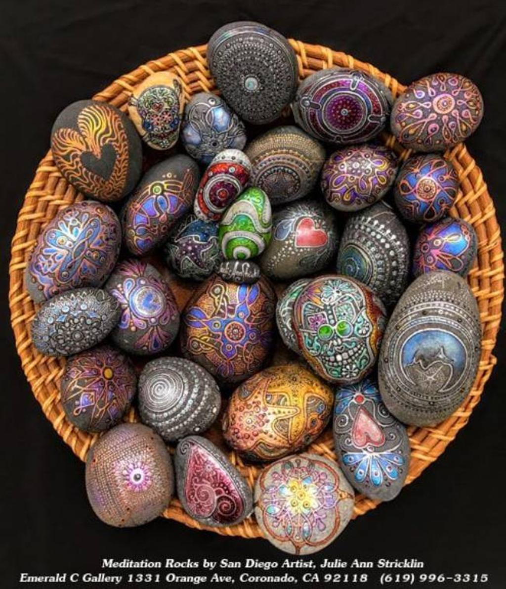 Piedras decoradas con pintura