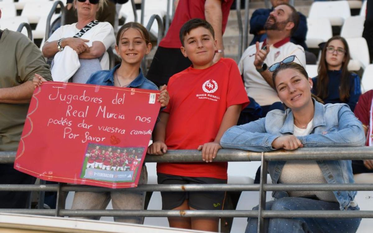 Aficionados en las gradas