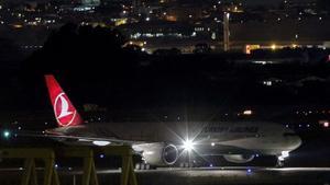 El avión de Turkish Airlines que volaba de Estambul a Sâo Paulo y aterrizó de emergencia en Casablanca, el pasado lunes.