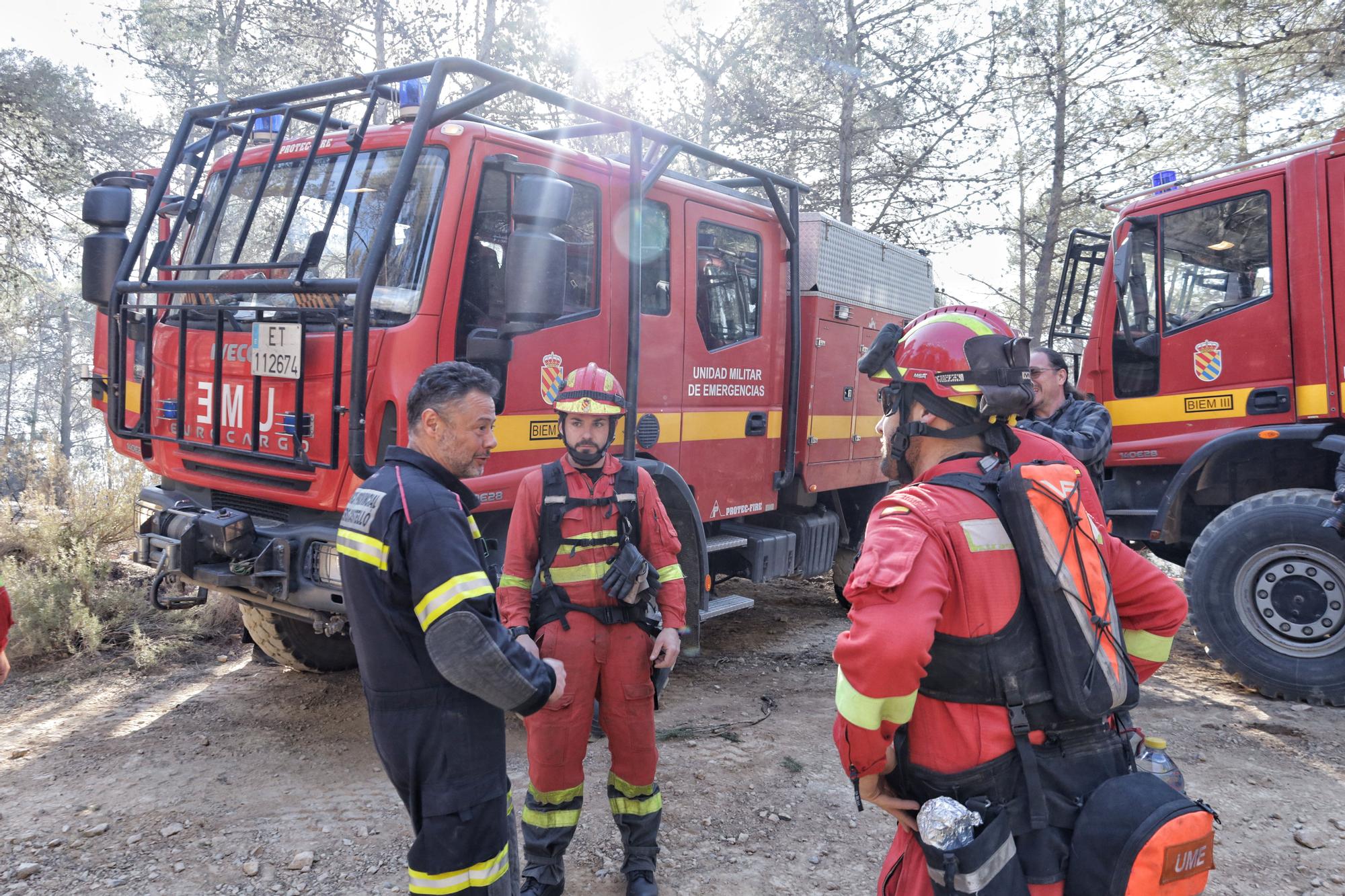 Las imágenes del incendio forestal en el Alto Mijares