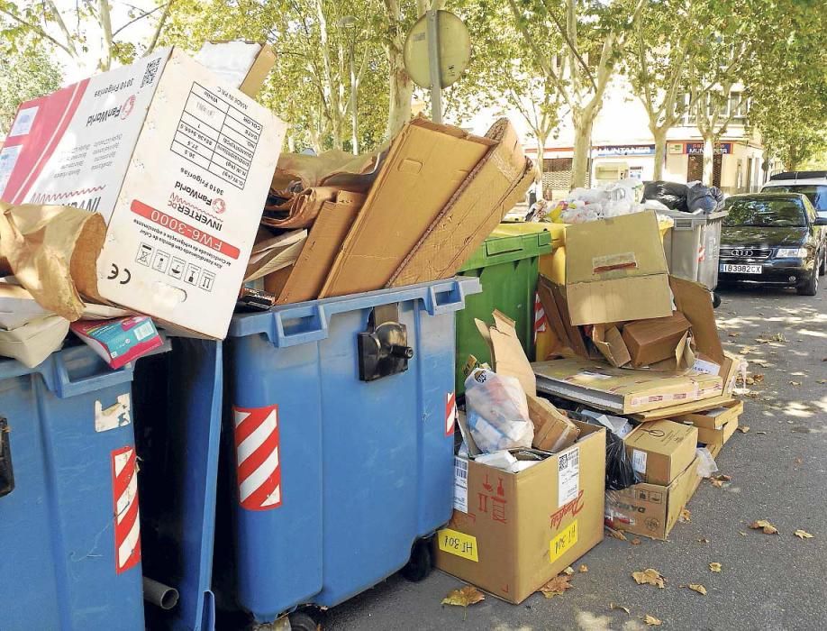 Segundo día de la huelga de basuras en Manacor