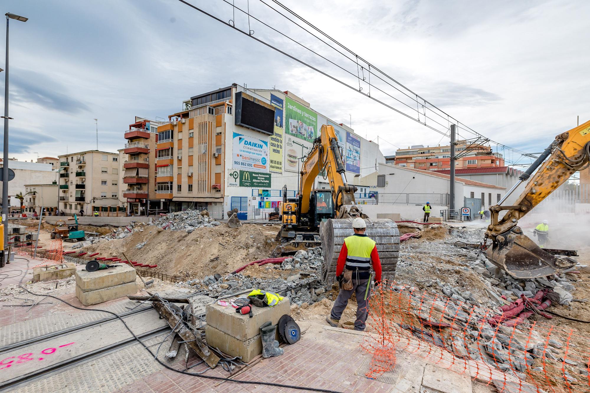 Adiós a un tramo de la vía del TRAM en Benidorm