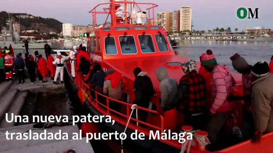 Trasladan al puerto de Málaga a 55 inmigrantes