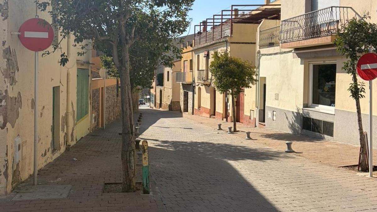 Una imatge del carrer Nou de Palau-saverdera.