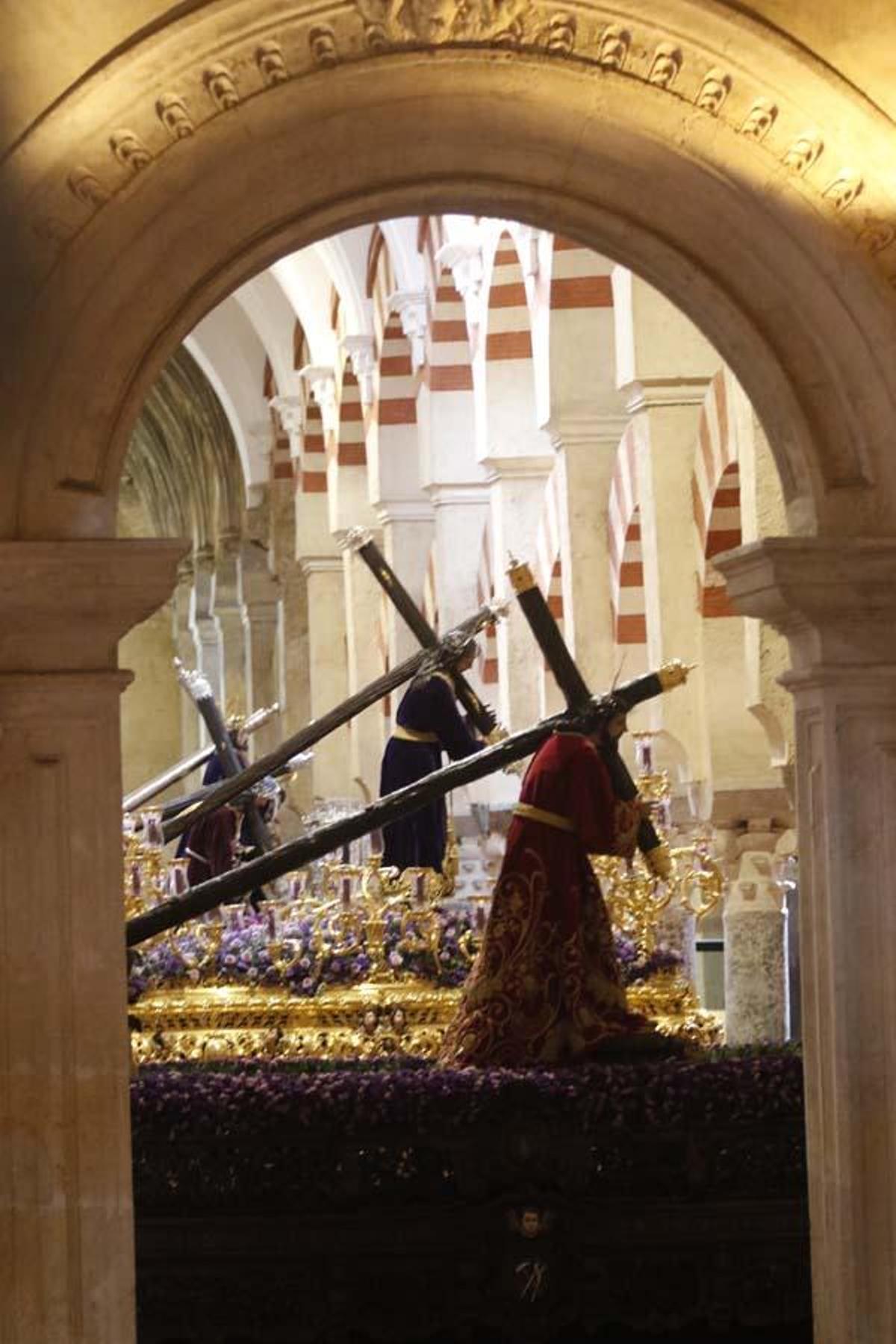 Abre la exposición de la Magna Nazarena