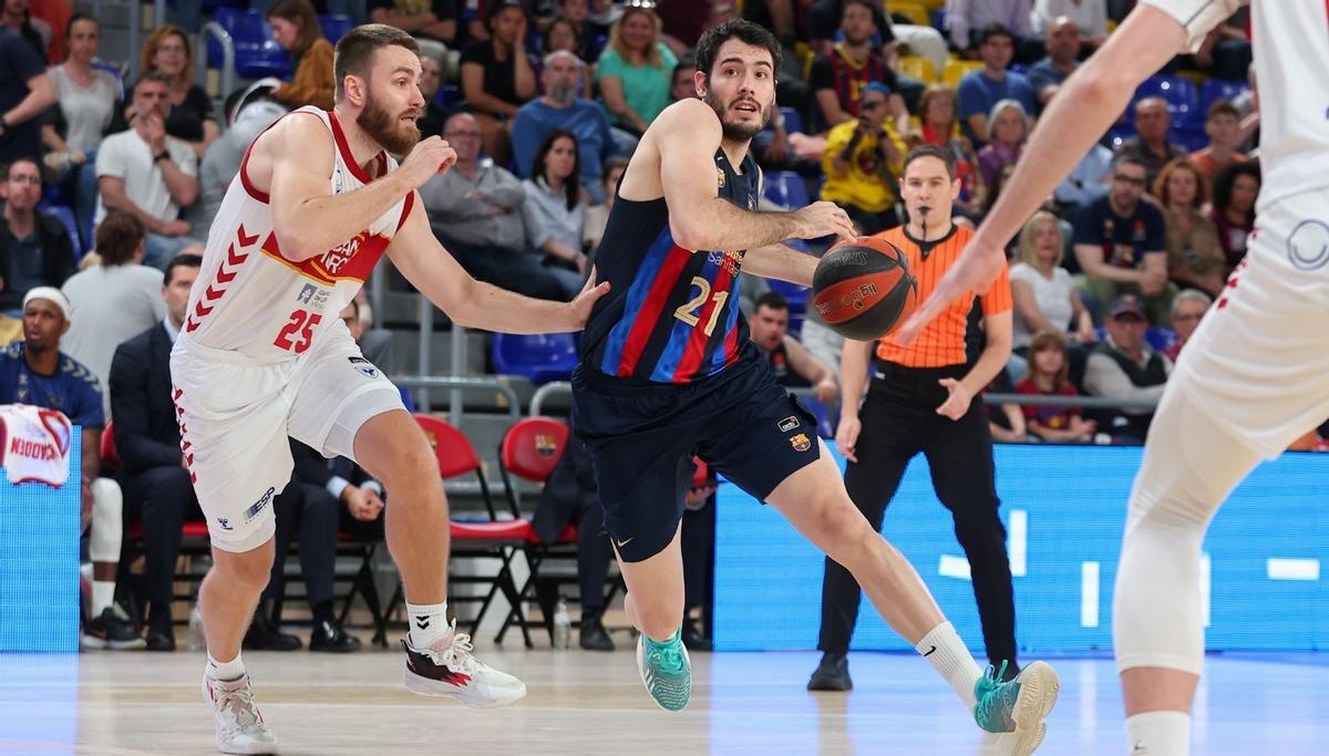 Abrines, en una acción del partido ante el UCAM Murcia