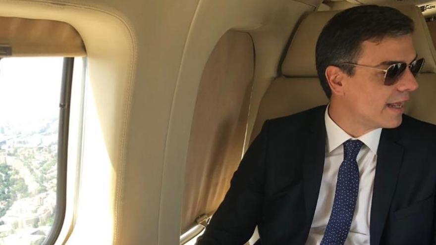 Pedro Sánchez, en un viaje en el avión oficial.