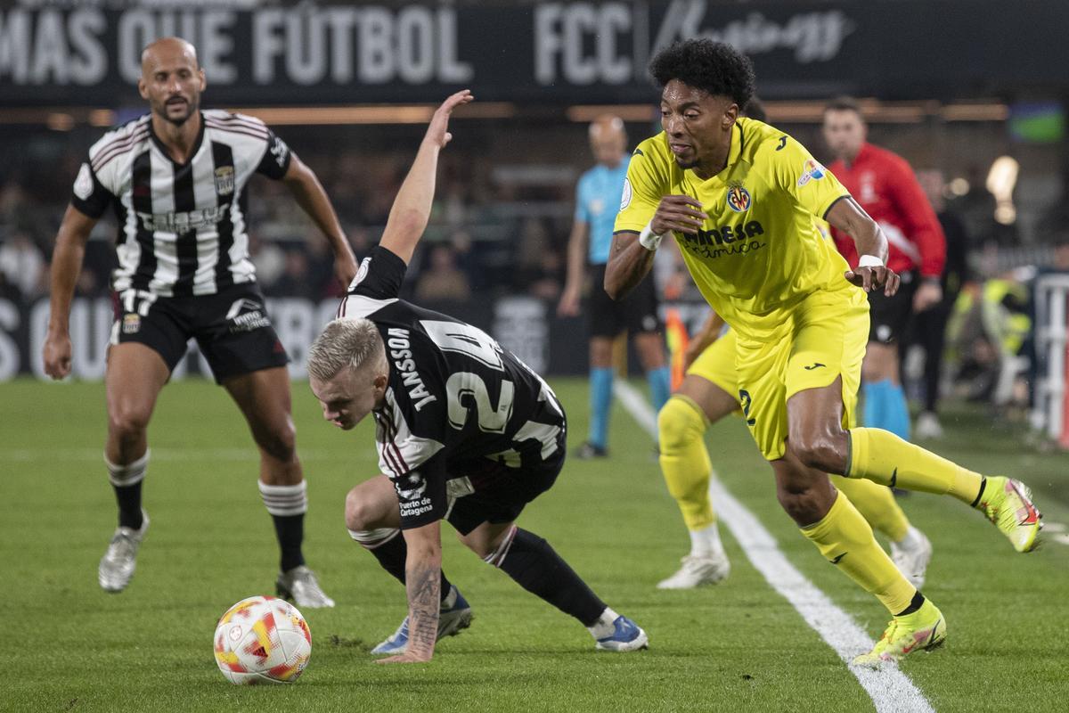 Johan Mojica puso el pase de gol a Álex Baena para el empate momentáneo del Villarreal en Cartagena.